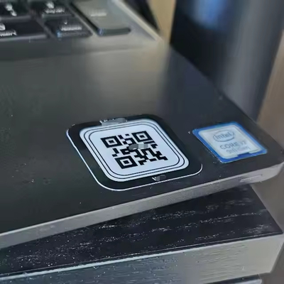 Водонепроницаемая наклейка NFC на ноутбуке и мобильном телефоне